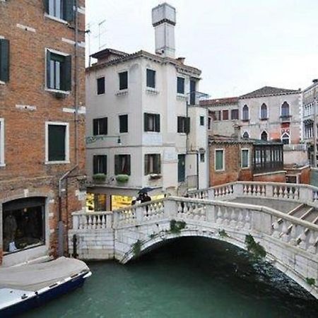 Ca' Dei Nomboli Canal View Венеция Экстерьер фото